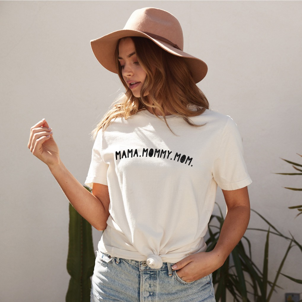 MAMA Graphic T-Shirt｜For Mom｜Mother's Day Gift