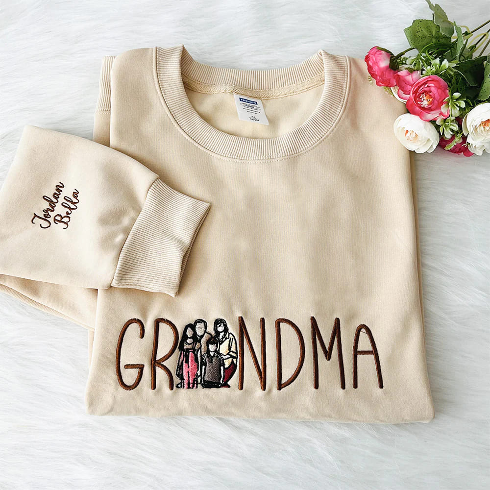 Embroidered Mama Sweatshirt｜With Custom Portrait｜From Your Photo