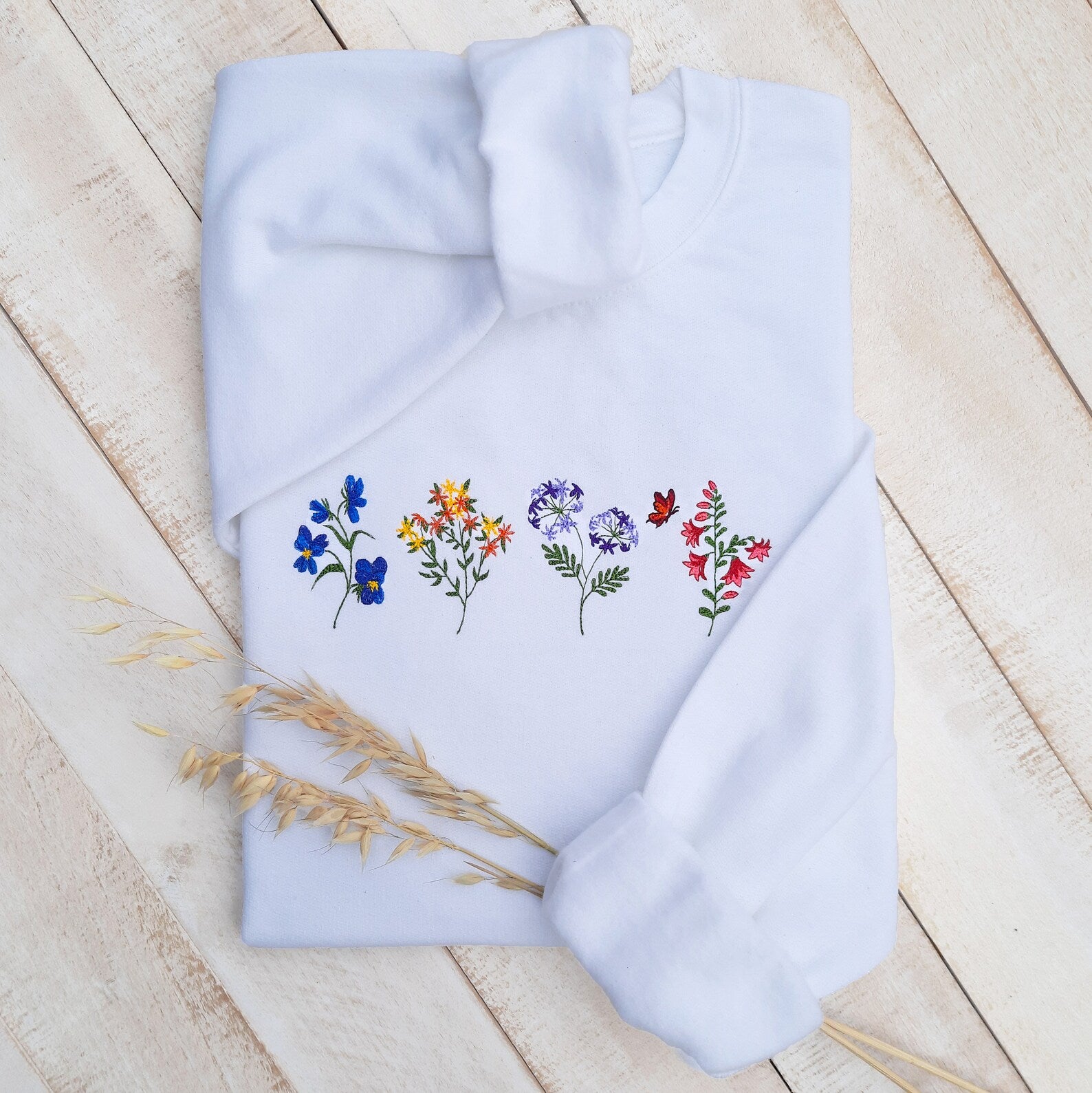 Unisex Floral Embroidered Sweatshirt