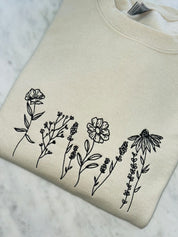 Embroidered wildflowers Sweatshirt｜Minimalistic Embroidered｜Flower Crewneck