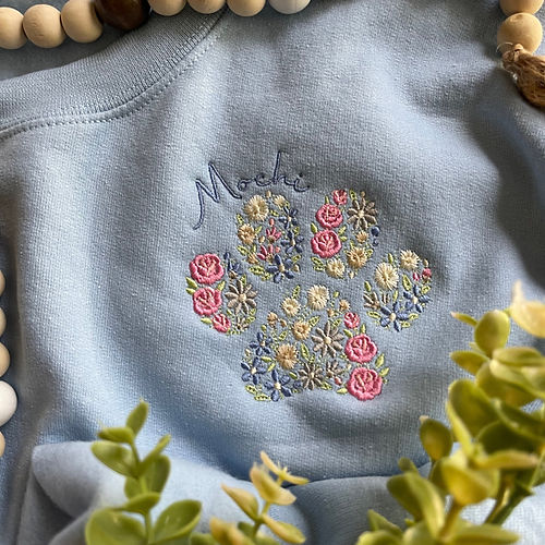 Floral｜Embroidered Sweatshirt｜Hoodie with Custom Names on Sleeve