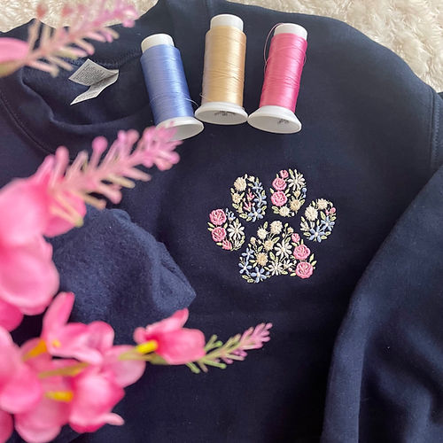 Floral｜Embroidered Sweatshirt｜Hoodie with Custom Names on Sleeve