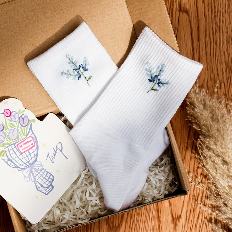 Personalised Custom Embroidered Socks, Floral Embroidery Socks for Women, Socks with Name Embroidery, Made for Him and Her, Gifts for Girl